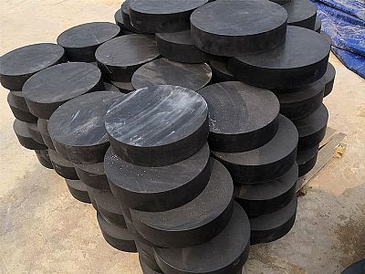 化隆县板式橡胶支座由若干层橡胶片与薄钢板经加压硫化